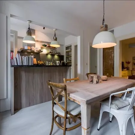 דירה Trendy District Patio Retreat *