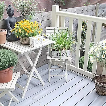 Trendy District Patio Retreat Apartmán *